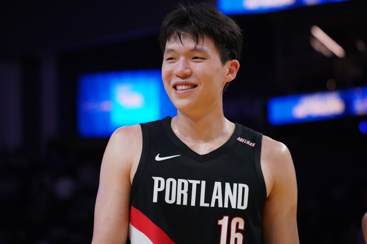 首个NBA赛季的收获？杨瀚森：放平心态 好好训练 然后开心打球