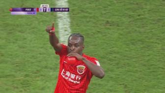[进球视频]好运气😂！安佩姆远射经过折射破门，海港1-1扳平